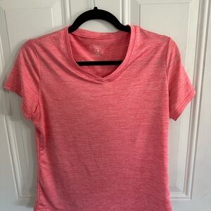 Women's athletic V-Neck Tee - Pink
